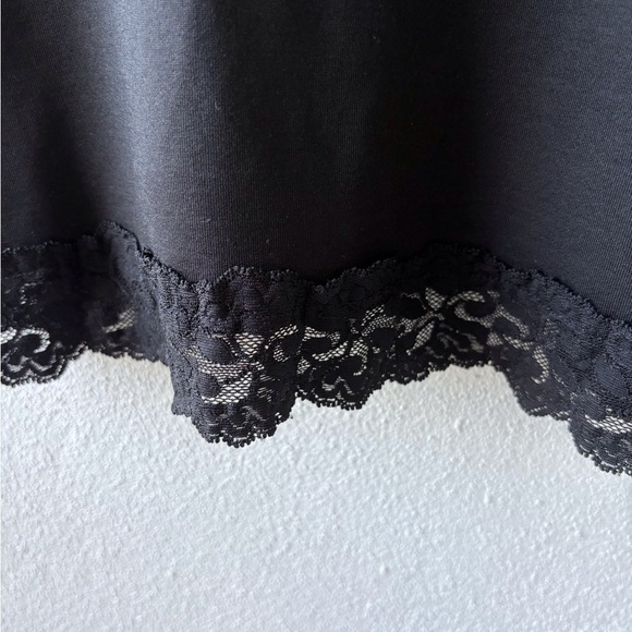 White House Black Market Black Lace Camisole Sz M Office Teacher Casual Stretch - Picture 6 of 11